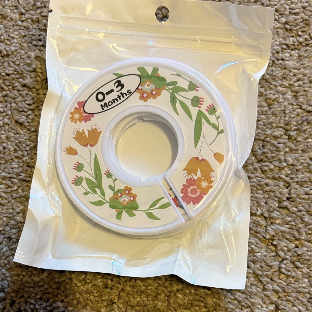 Floral Baby clothes dividers for closet - White and Green